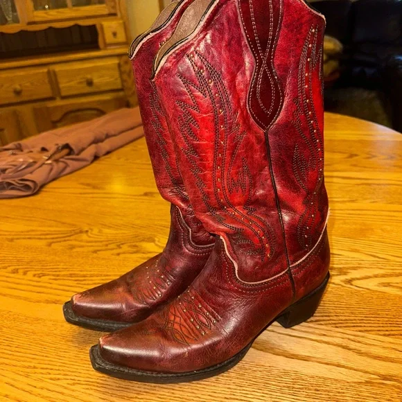Circle G Cowboy Boots - Picture 4 of 9